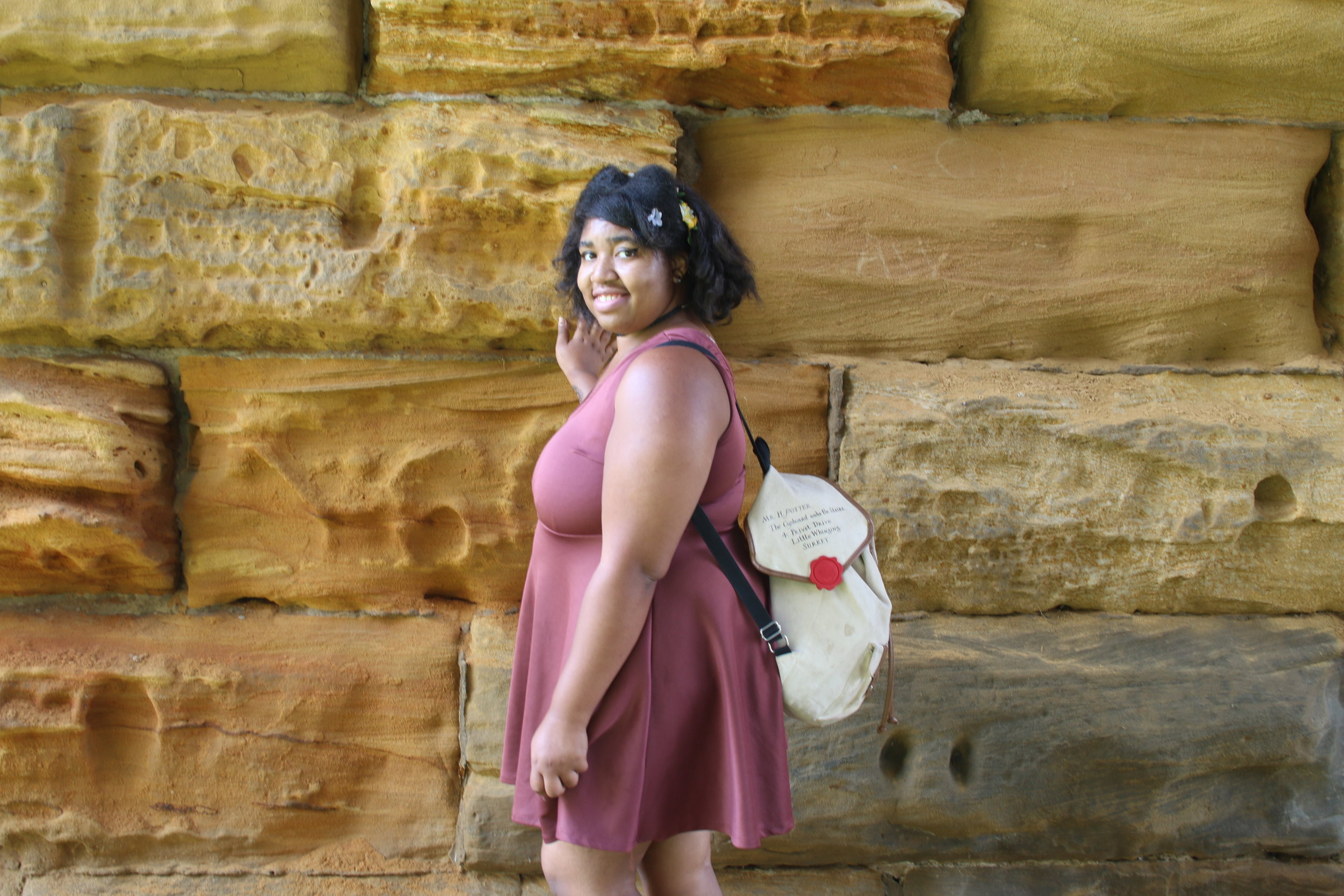  &nbsp;Rue 21 Rum Dress / Hot Topic Harry Potter Bag / H+M Flower headband 