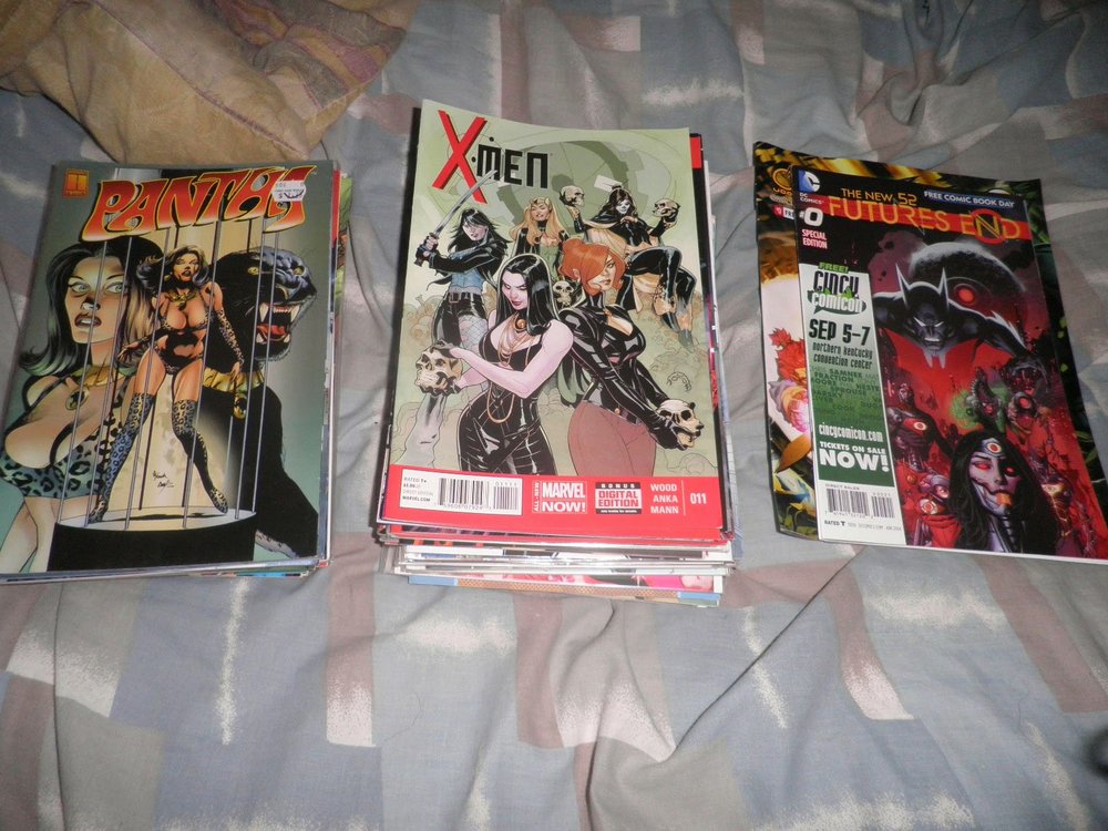 Comics #4: Free Comic Book Day and Snuggles at the Drive In.